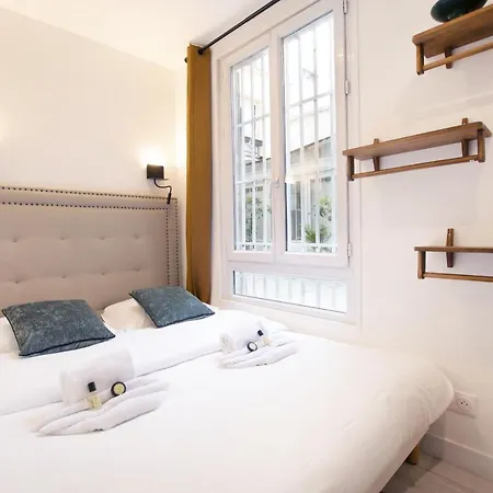 Guestready - Studio With Jacuzzi In The 10 Th *