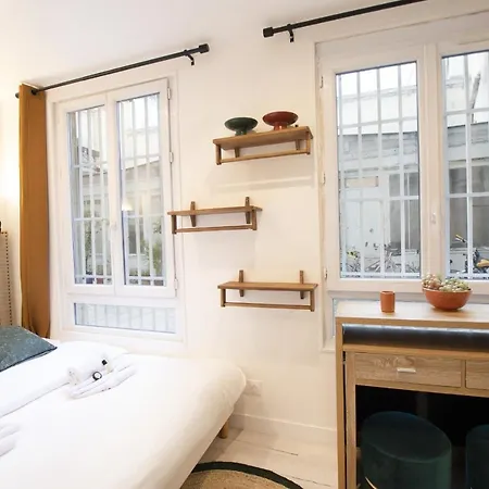 Guestready - Studio With Jacuzzi In The 10 Th