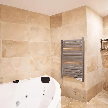 Apartamento Guestready - Studio With Jacuzzi In The 10 Th
