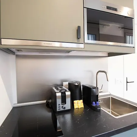 Guestready - Studio With Jacuzzi In The 10 Th * París
