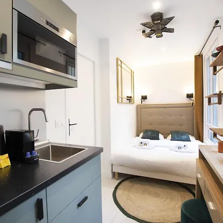 Guestready - Studio With Jacuzzi In The 10 Th *